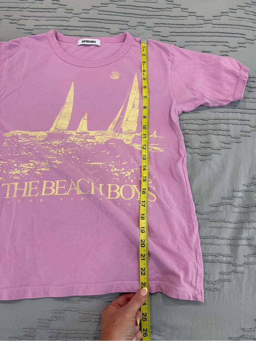 Daydreamer Beach Boys Good Vibrations Graphic Tee - Picture 9 of 9